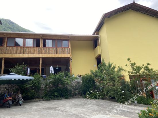 Hailuogou Laogao Hotel in Luqiao, People's Republic of China