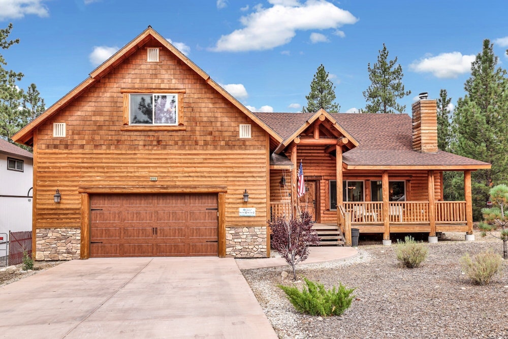 Eagle Ridge Views #1648 — 4-Star Luxury Hotel in Big Bear Lake, United States