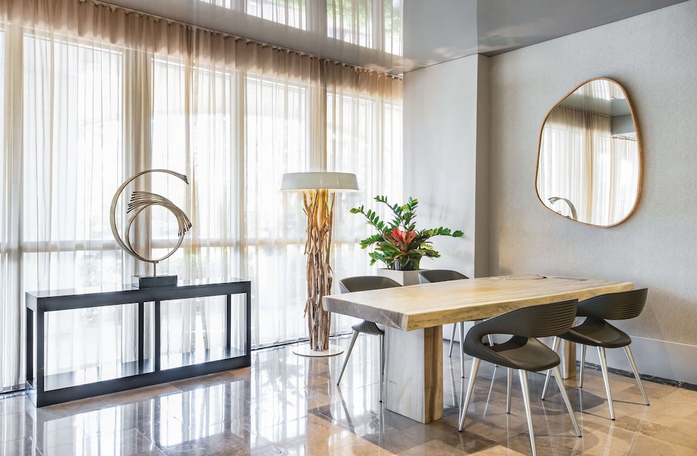 Hilton Bentley Miami South Beach - photo 3