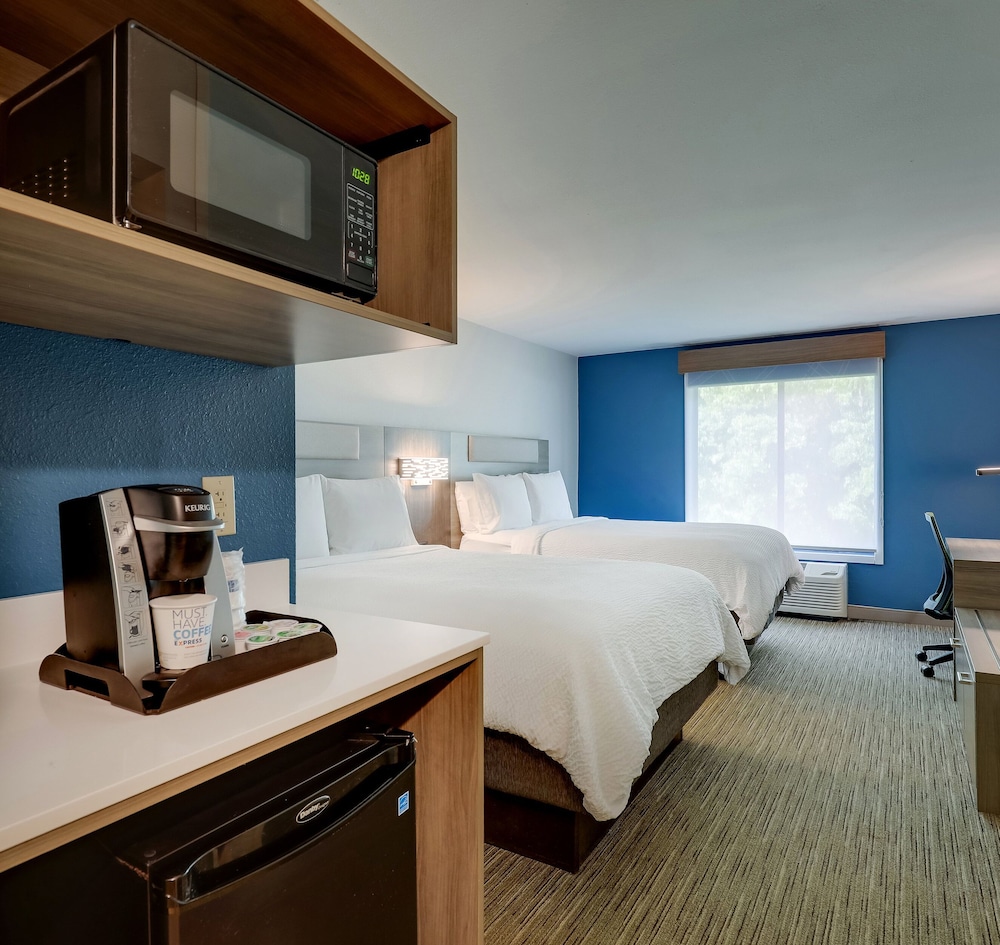 Holiday Inn Express Hotel & Suites Hinesville East Fort Stewart - photo 68