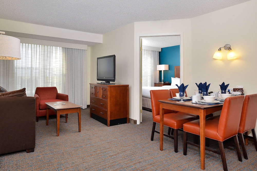Residence Inn by Marriott Denver Airport at Gateway Park - photo 6
