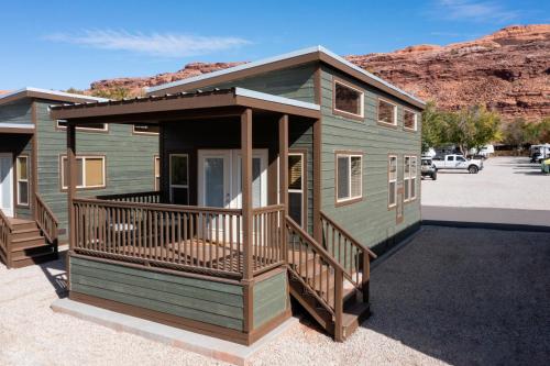 Sun Outdoors North Moab - carbon neutral hotel in Moab
