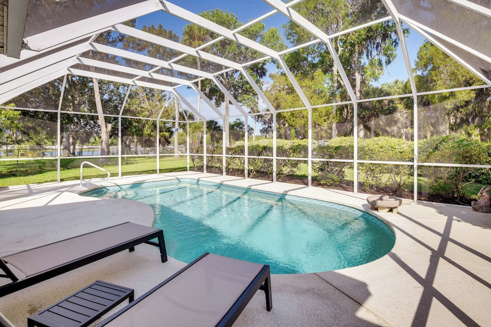 Private Pool & Park Access: Cozy South Daytona Gem in Daytona Beach, United States