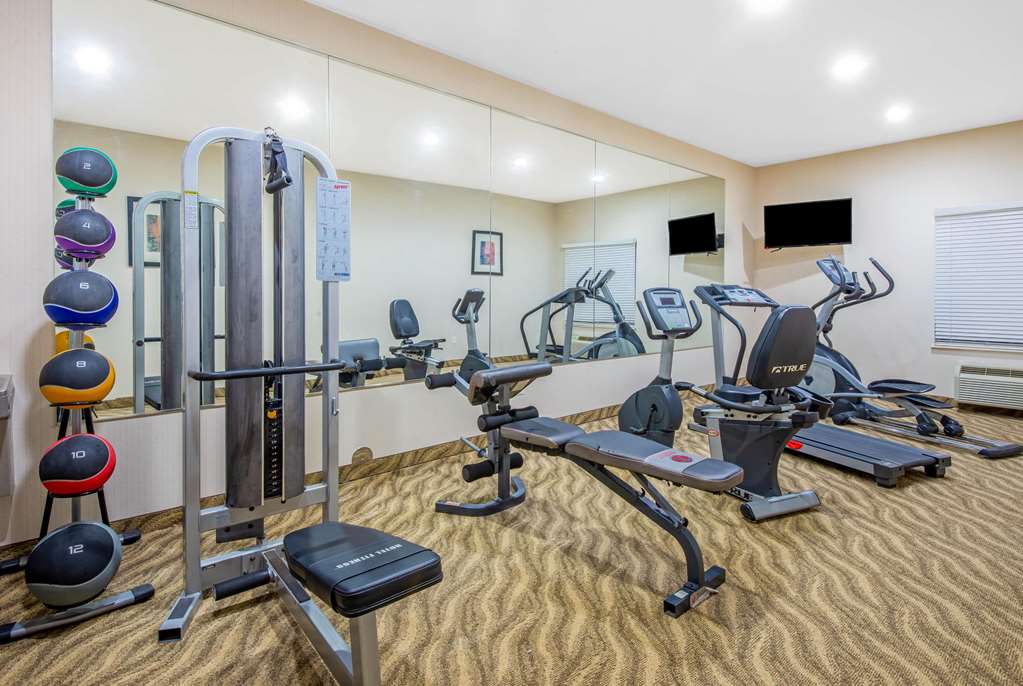 La Quinta Inn & Suites by Wyndham Glen Rose - photo 17