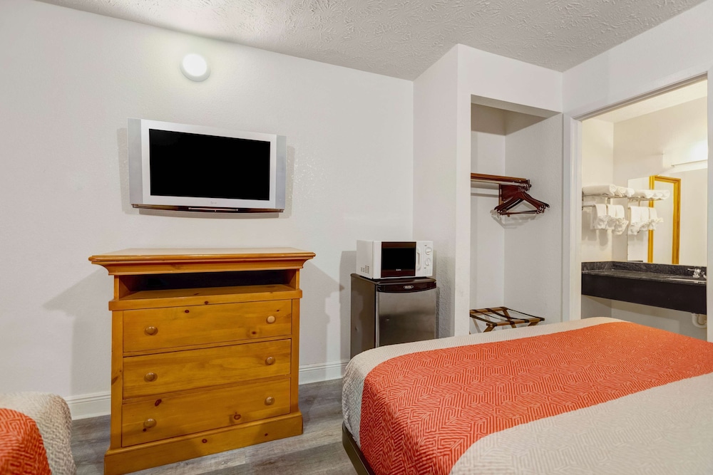 Briarstone Inn Pigeon Forge - photo 17