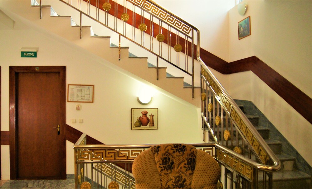 Hotel Utomlennye Solntsem - carbon neutral hotel in Sochi