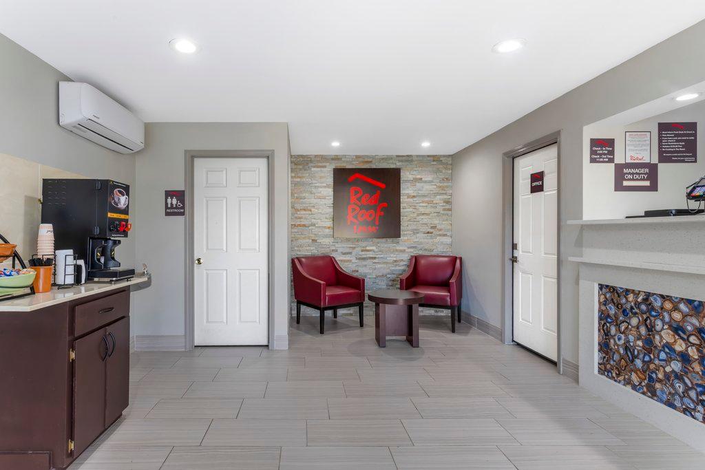 Red Roof Inn Hope - photo 22