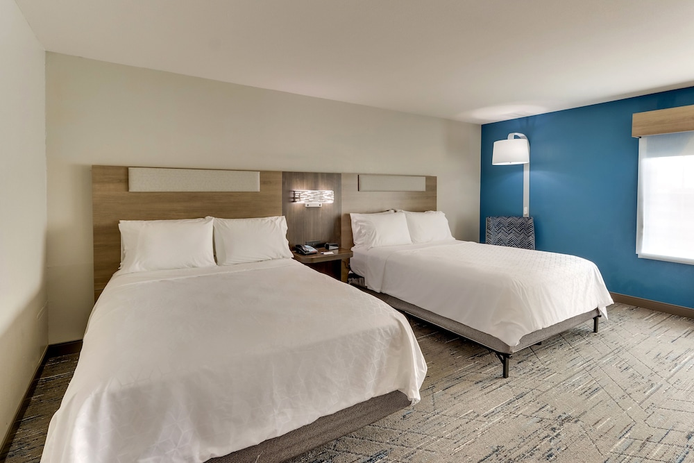 Holiday Inn Express & Suites Ardmore by IHG - photo 18