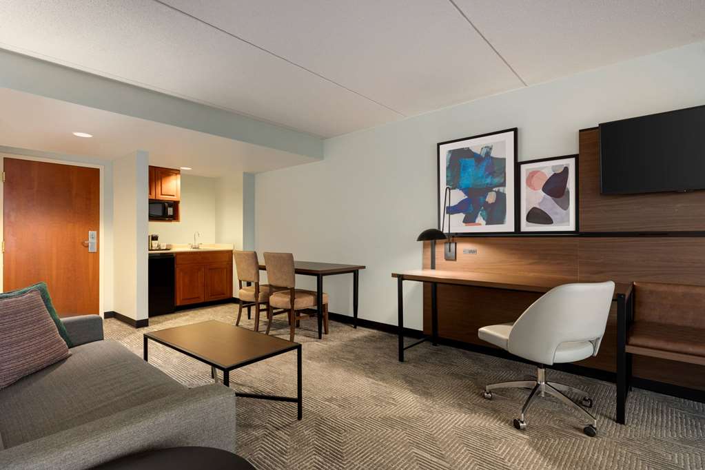 Wingate by Wyndham Green Bay Airport - photo 32