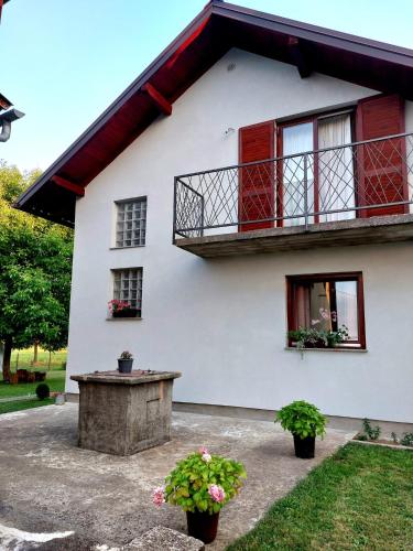 Apartman Rita — 4-Star Luxury Hotel in Perusic, Croatia