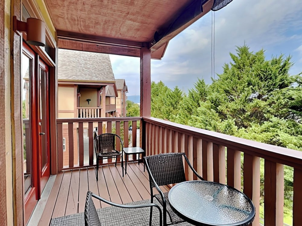 Golf View Resort by Jackson Mountain Rentals - photo 7