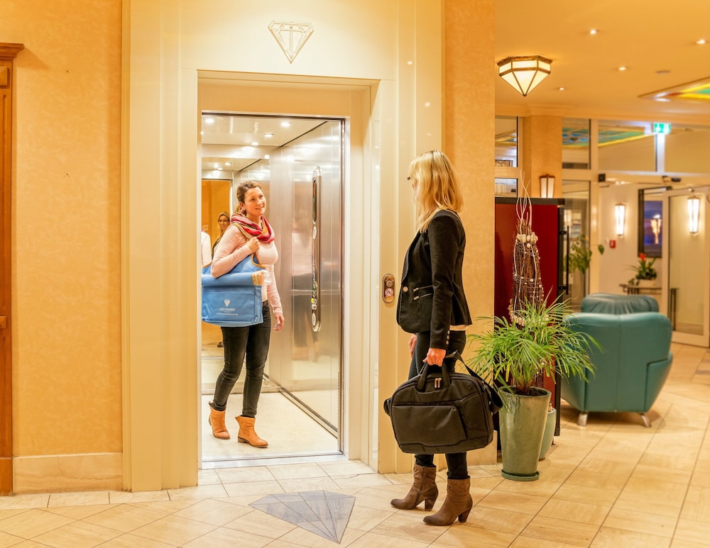 Hotel Aquamarin — Ostseebad Kuehlungsborn — photo 2