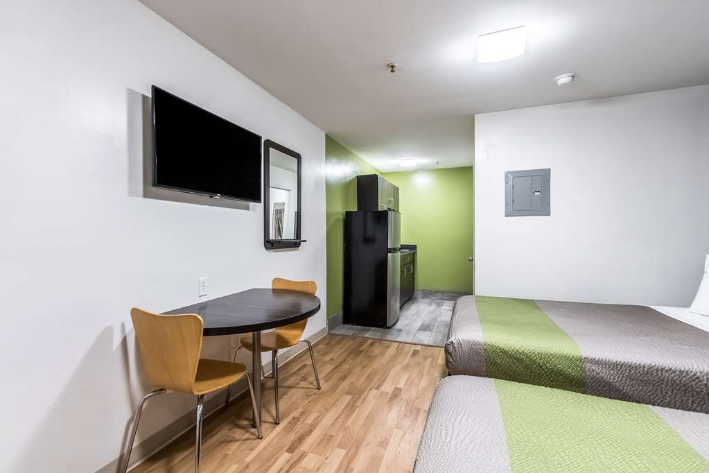 Studio 6 Extended Stay Savannah GA - photo 21
