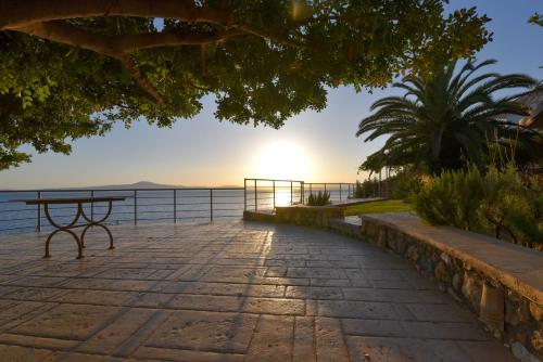 Exantas Home — 4-Star Luxury Hotel in Kalamata, Greece
