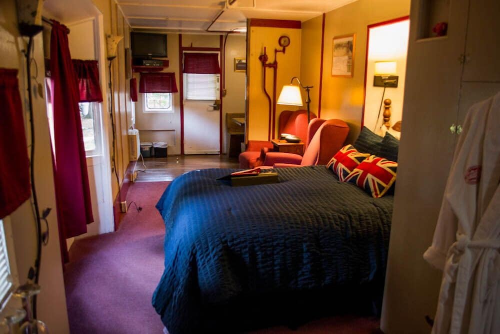 Featherbed Railroad Company - photo 40