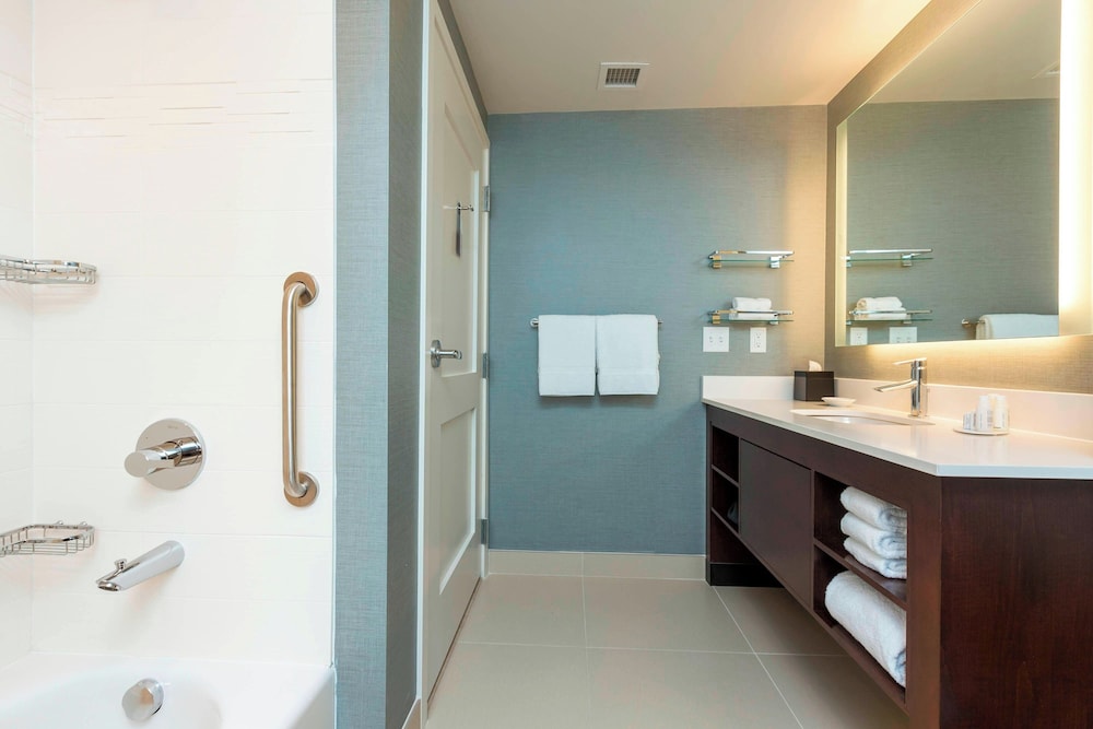 Residence Inn by Marriott Portland Hillsboro Brookwood - photo 21