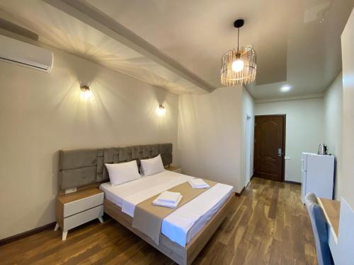 Hotel Leonardo