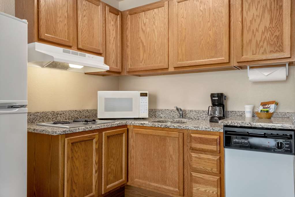Hawthorn Extended Stay by Wyndham Decatur - photo 14
