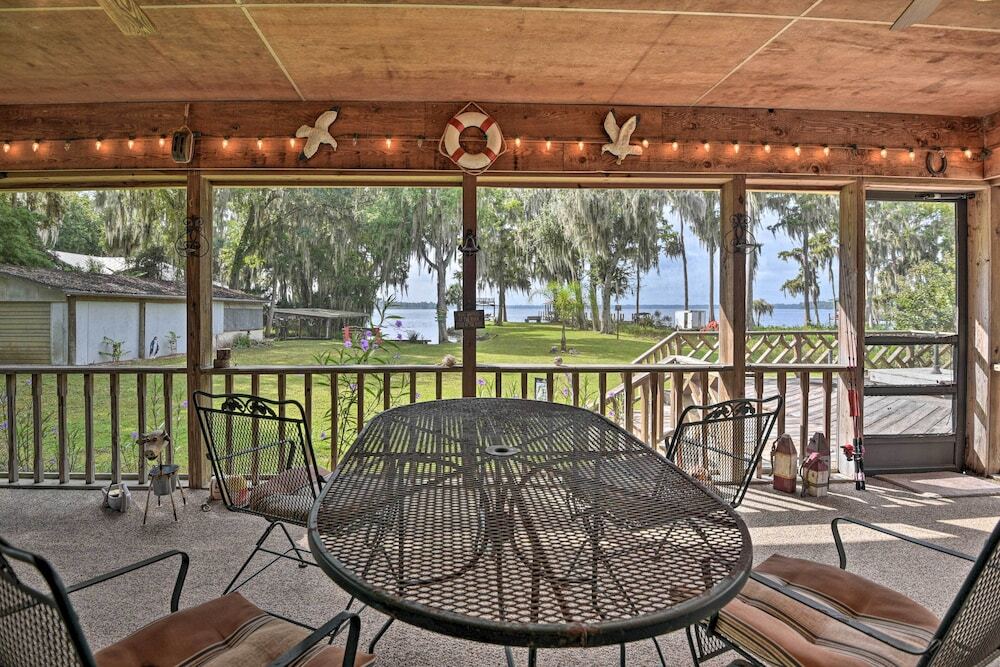 Pirate Cove Home In Welaka Dock And River Access 17922615 — Crescent