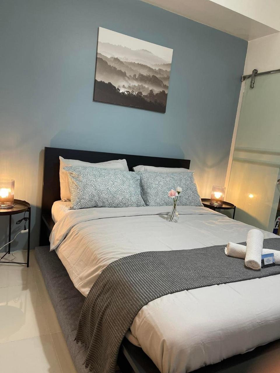 Modern Executive Studio Hotel with kitchen — 4-Star Luxury Hotel in Tagaytay, Philippines