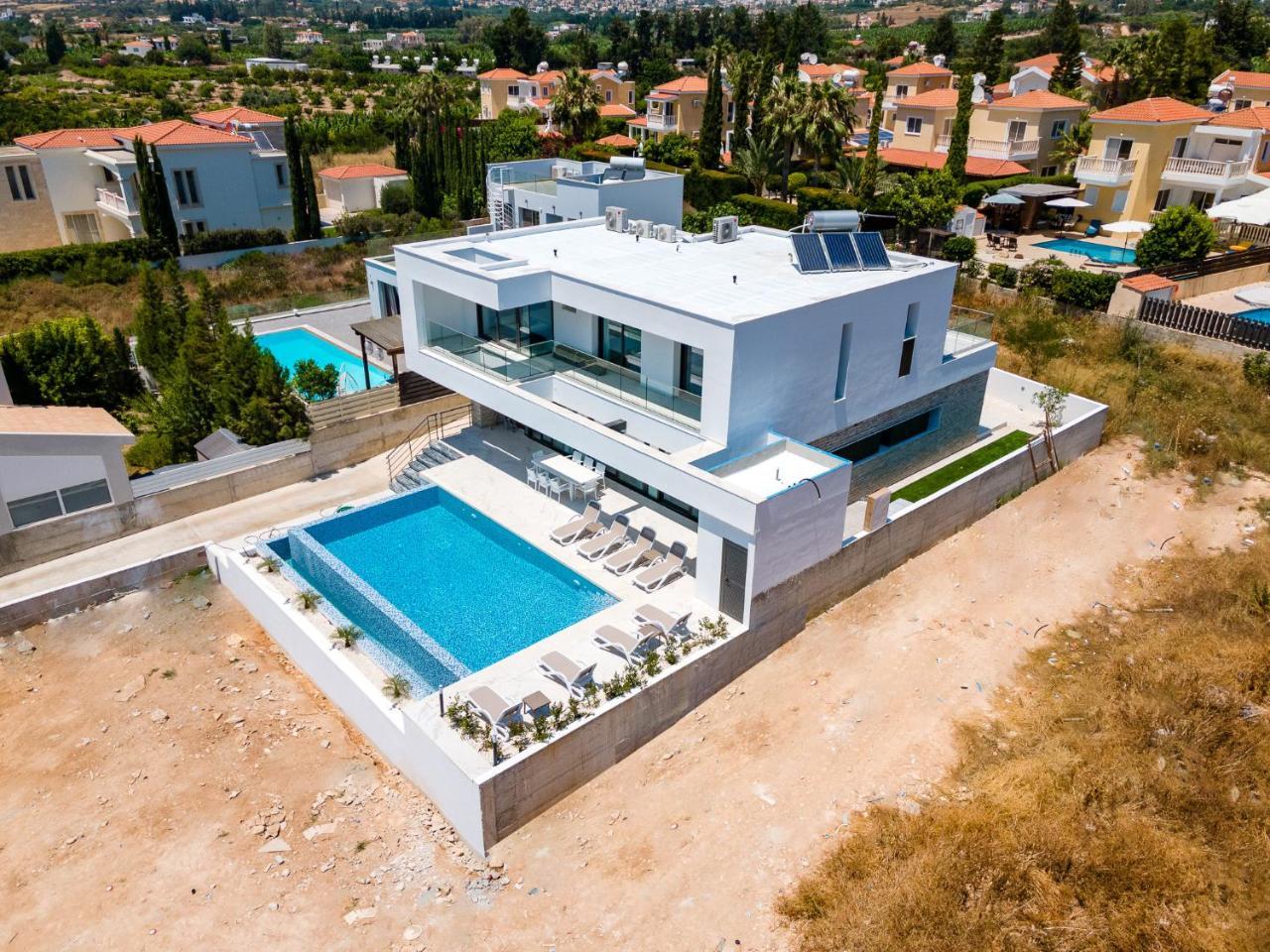 Villa Arsinoe by Ezoria Villas
