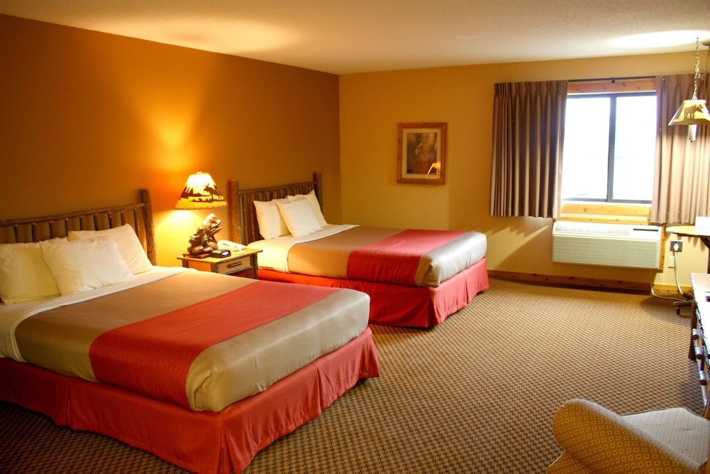 The Lodge at Crooked Lake - photo 8