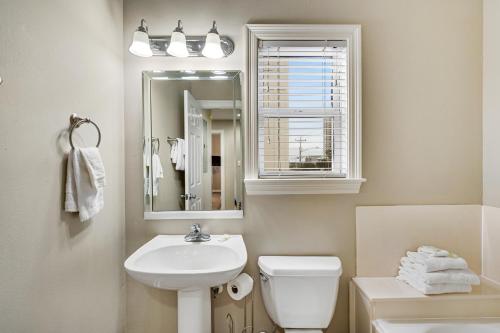 Wave Dancer by Meyer Vacation Rentals — 4-Star Luxury Hotel in Gulf Shores, United States