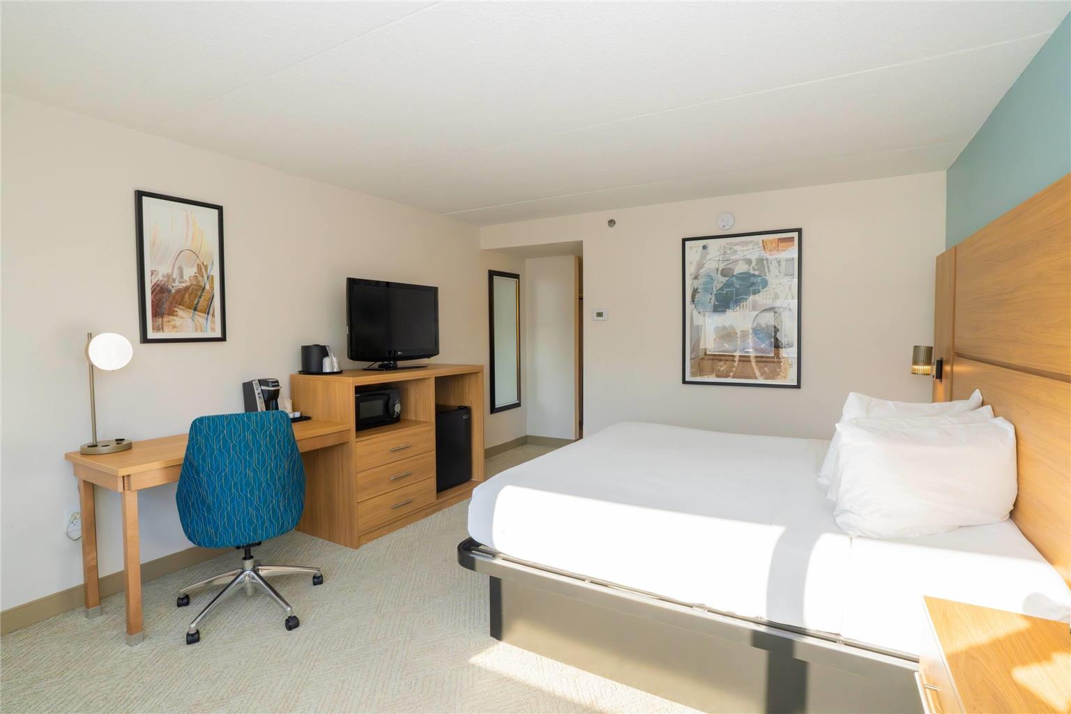 Elimwood Hotel a Ramada by Wyndham - photo 12