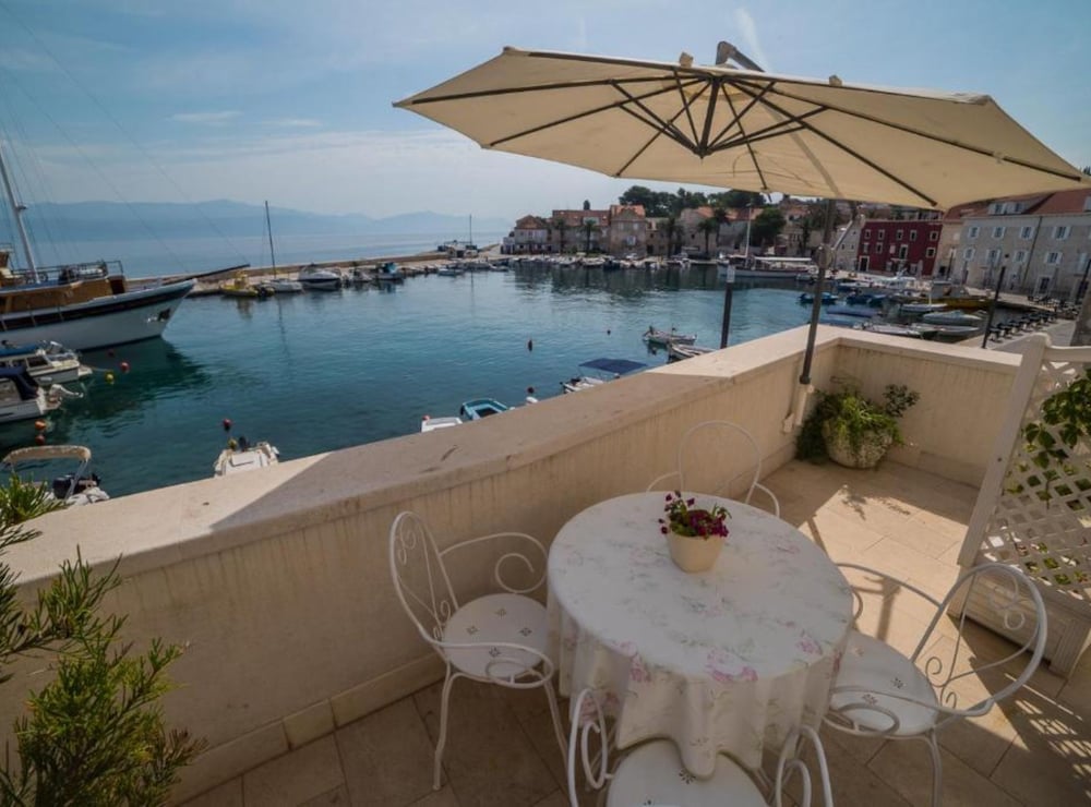 Stone House Seaside Retreat on Brač Island — 4-Star Luxury Hotel in Sutivan, Croatia