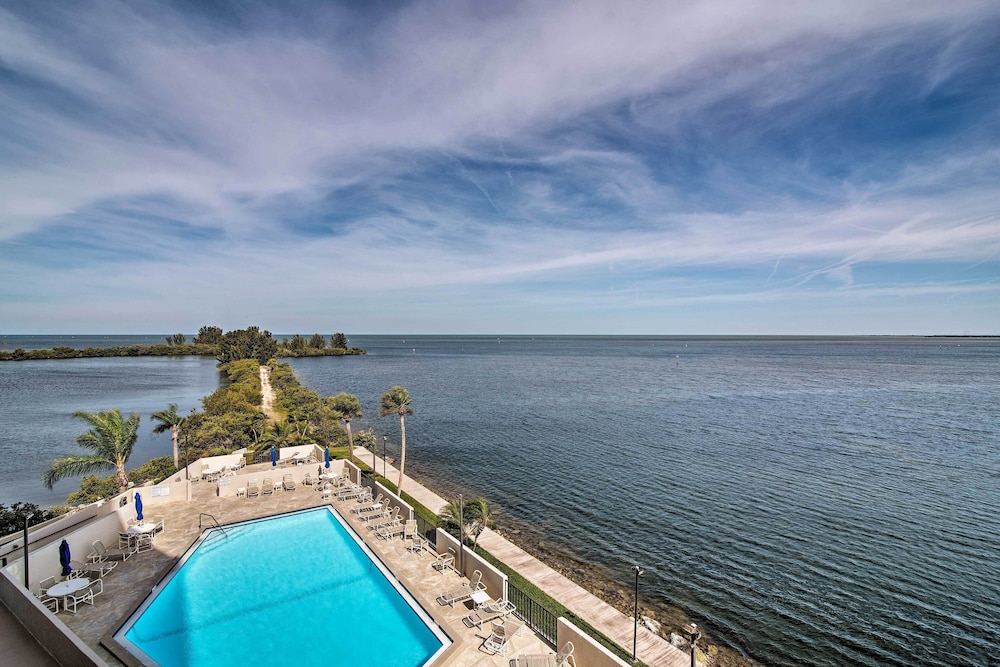 Hudson Resort Condo w Gulf Views & Beach - photo 7