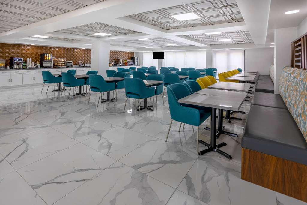 Wingate by Wyndham Atlanta Galleria Ballpark - photo 30
