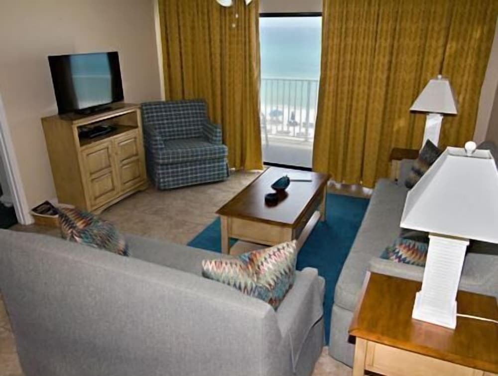 Landmark Holiday Beach - photo 16