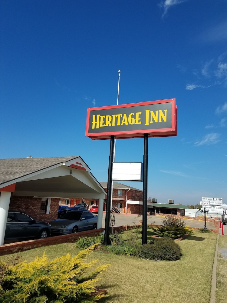 Heritage Inn - carbon neutral hotel in Duncan