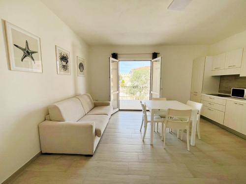 Affittimoderni La Maddalena MADA22 — 4-Star Luxury Hotel in La Maddalena, Italy