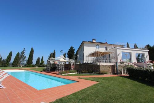 Villa Light — 4-Star Luxury Hotel in Certaldo, Italy