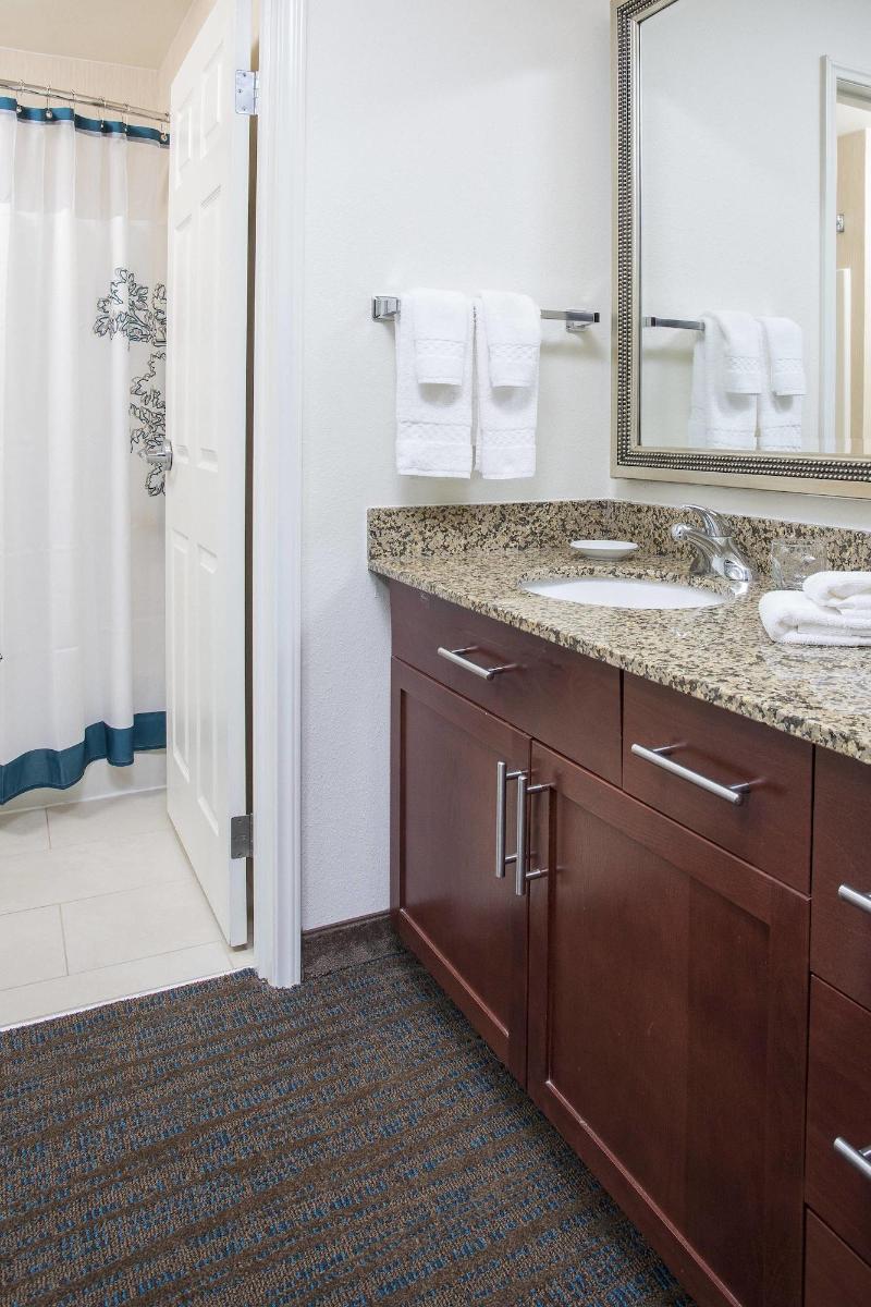 Residence Inn by Marriott Topeka - photo 29