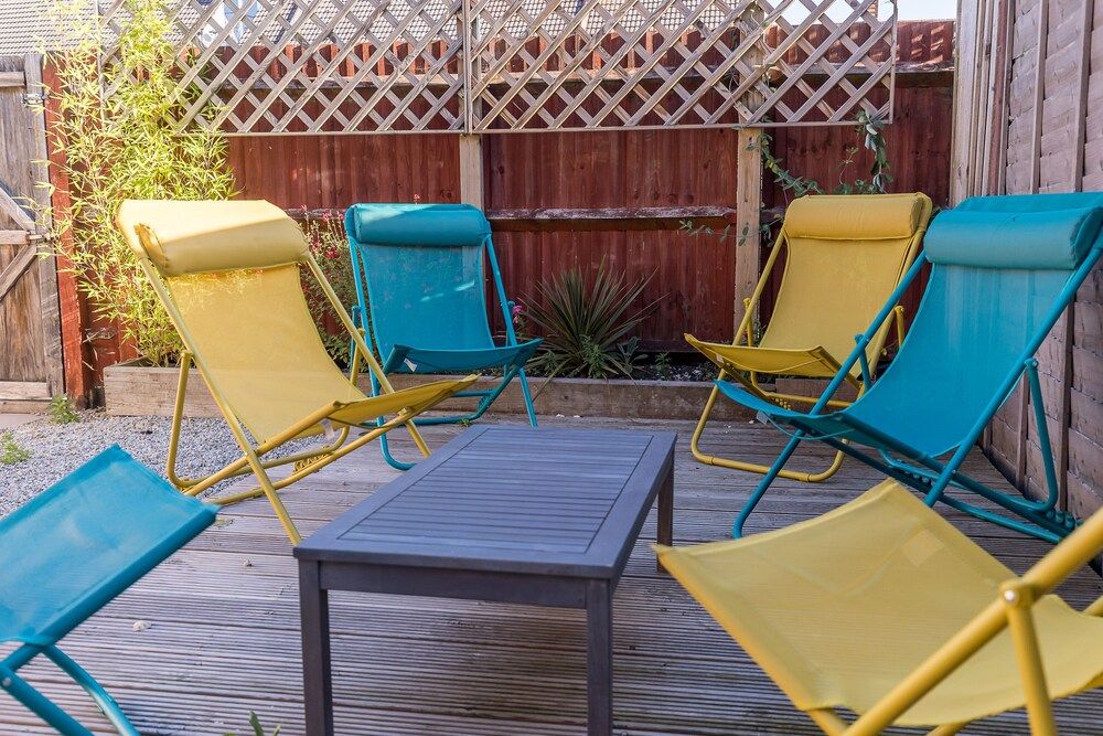 Just Beachy Moments from Hamworthy Beach and Park — hotel in Poole