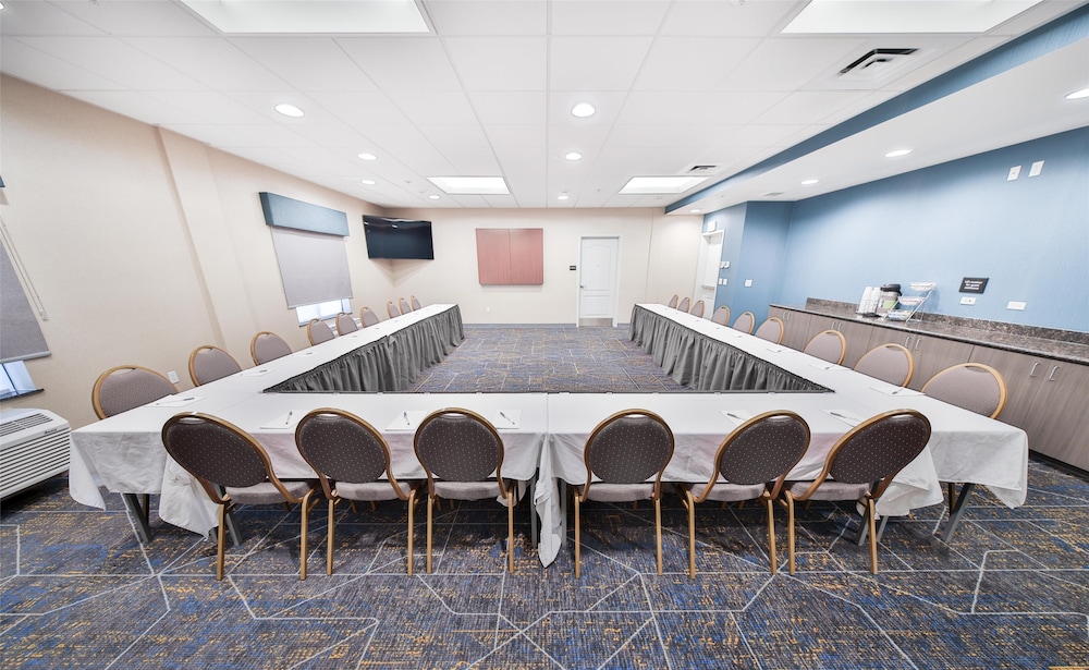 Hampton Inn & Suites Seattle Kent WA - photo 85