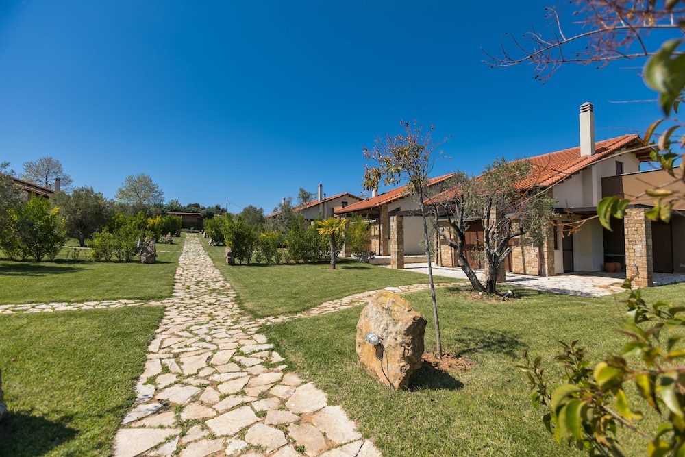 NG Sani Villas — 4-Star Luxury Hotel in Kassandreia, Greece