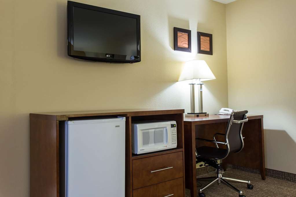 Comfort Inn Columbia West - photo 28
