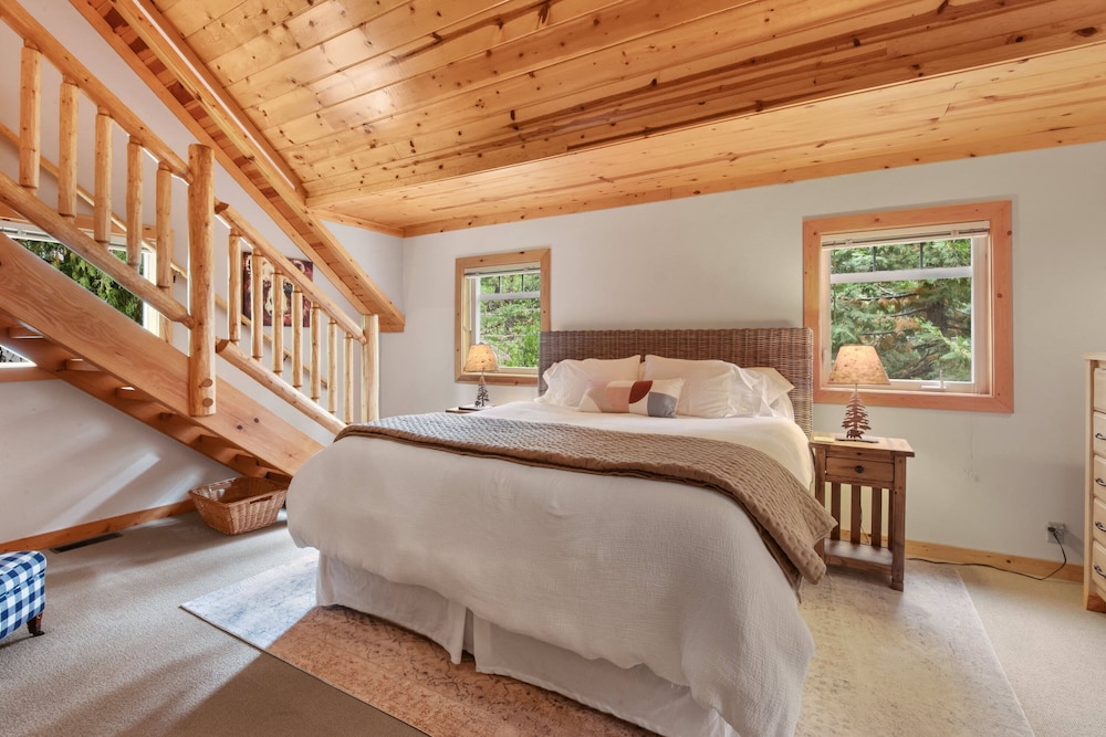Tucked Inn Tahoma - photo 5