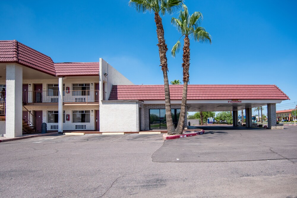 Motel 6 Mesa AZ Downtown - photo 38
