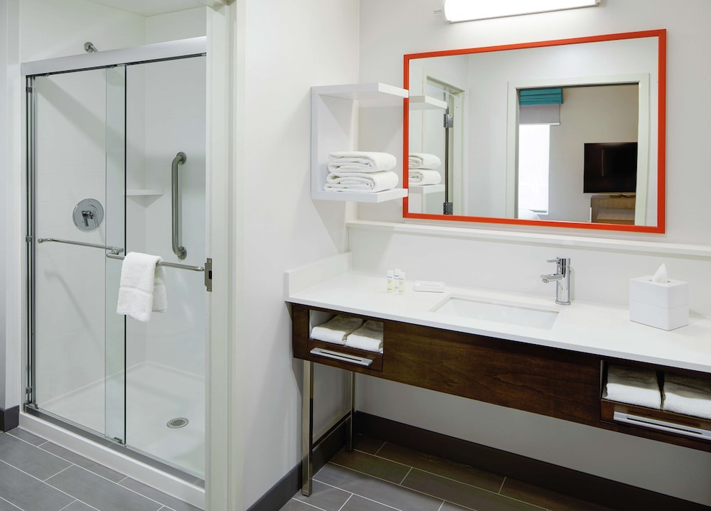 Hampton Inn & Suites Chicago Waukegan - photo 23