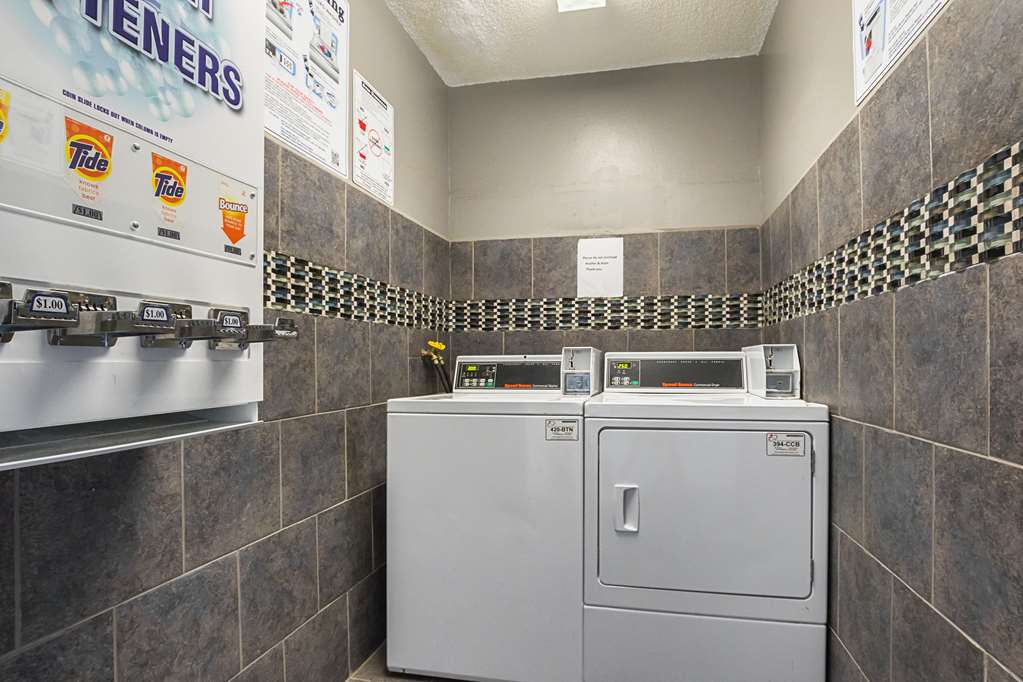 Motel 6 Marshalltown IA - photo 22