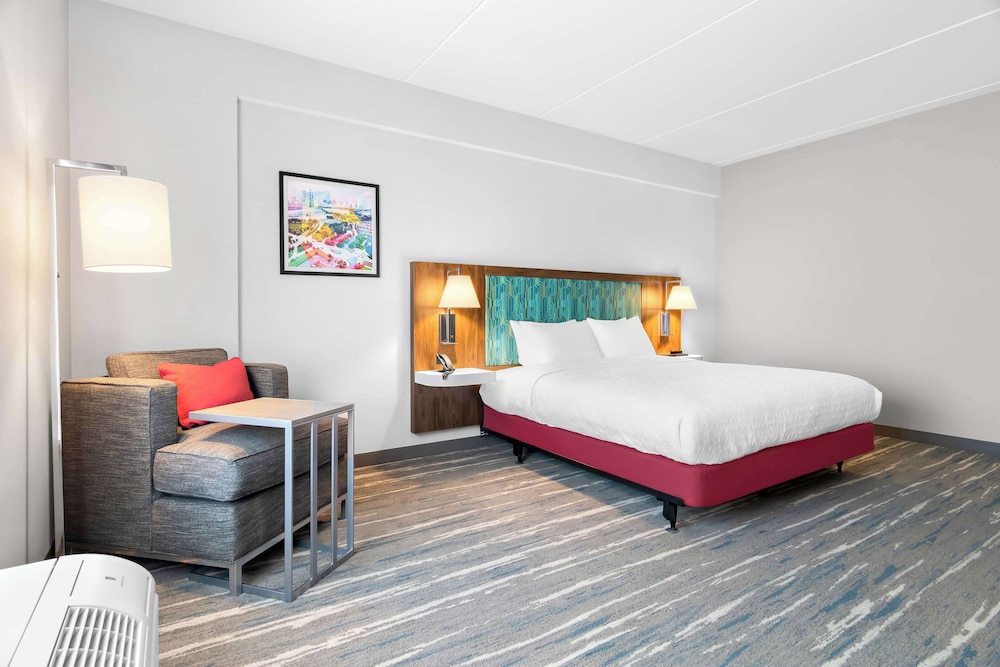 Hampton Inn & Suites by Hilton Chicago Medical District UIC - photo 8