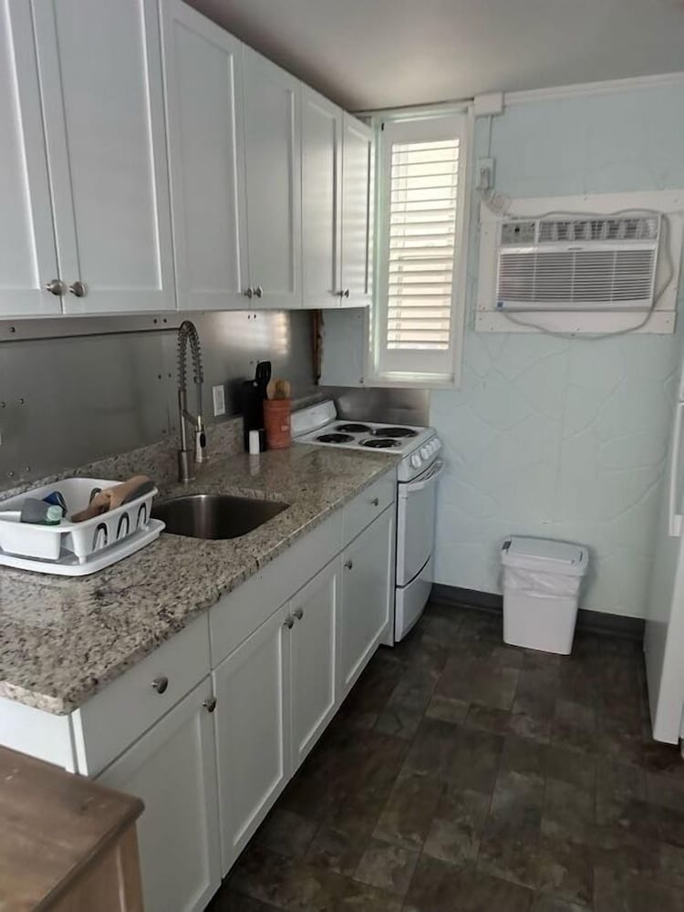 Vineyard Harbor Motel Private Beach - photo 130