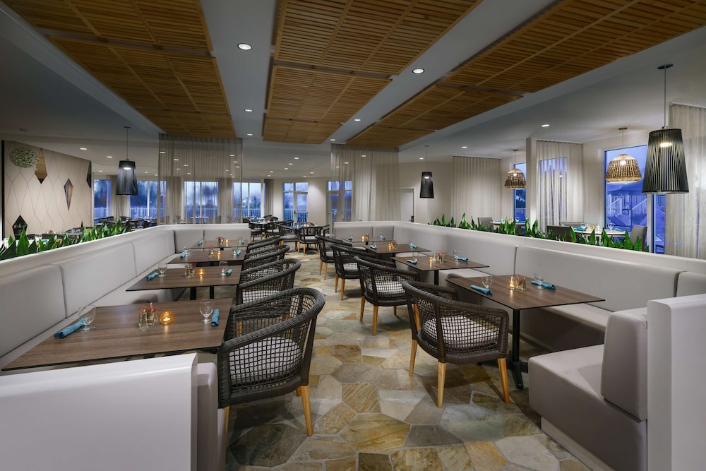 Hilton Garden Inn Cocoa Beach Oceanfront - photo 37