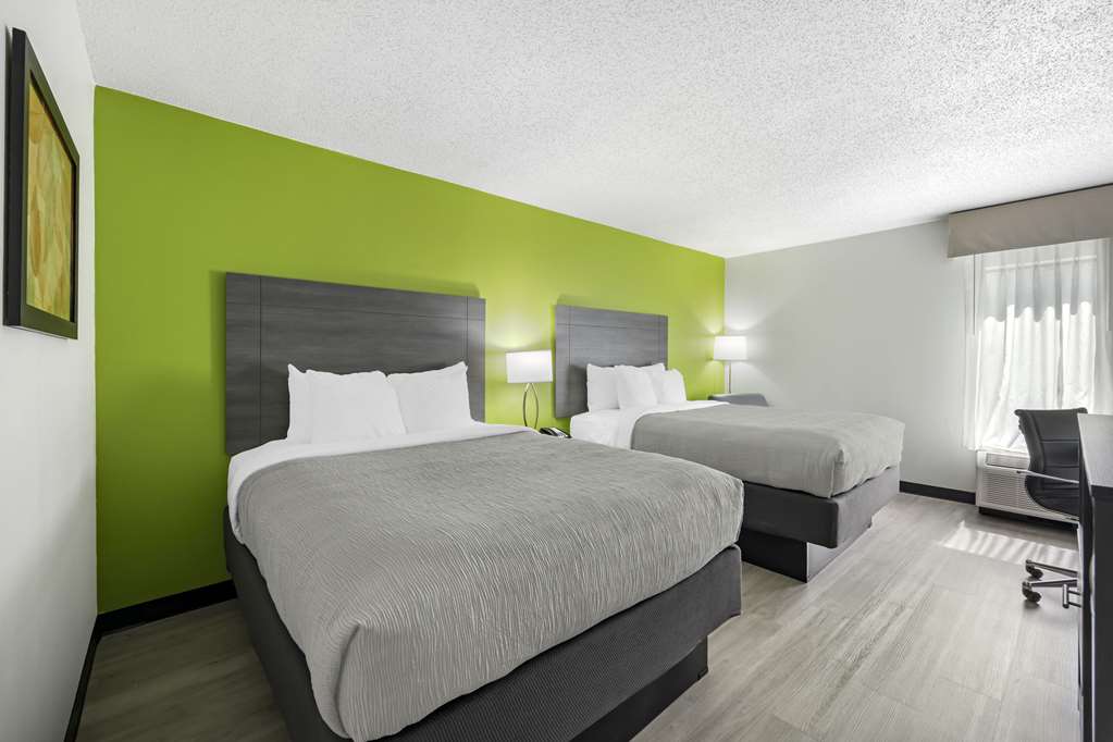 Quality Inn Clarksville Exit 11 - photo 12