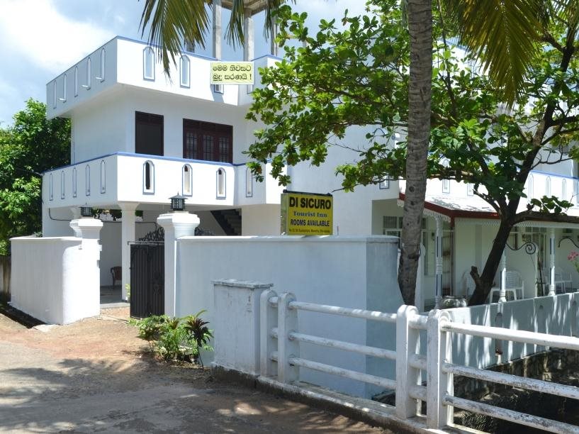 Di Sicuro Tourist Inn in Hikkaduwa, Sri Lanka