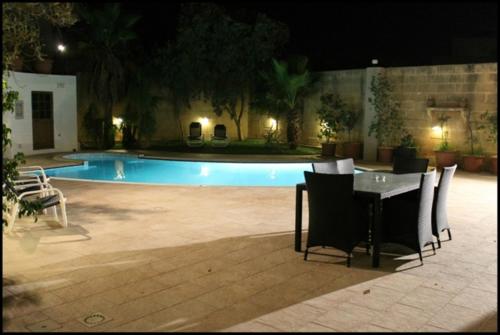 Villa Naxxar Malta — 4-Star Luxury Hotel in Naxxar, Malta